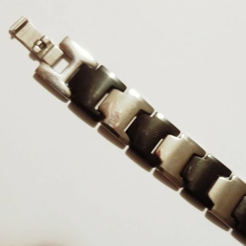 New Tungsten carbide sivler and black bracelet 8"‎